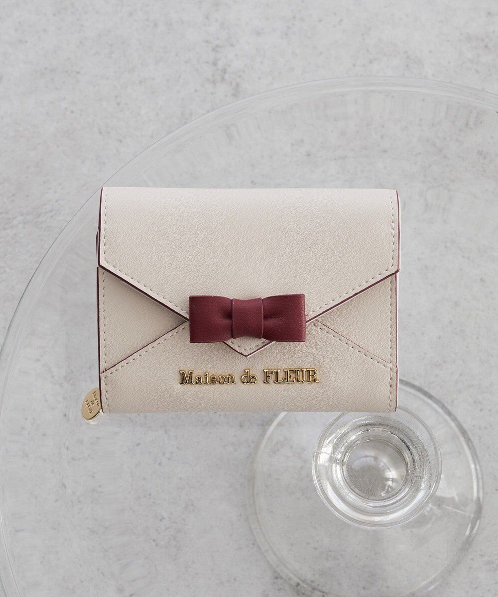 Maison de FLEUR レター型ウォレット 