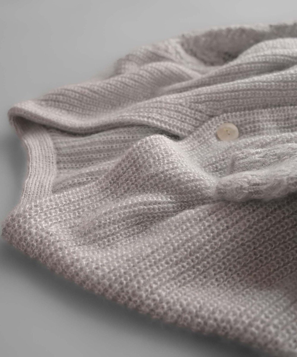 高品質シルク＆アンゴラ山羊モヘヤ〉模様編み ボリューム袖