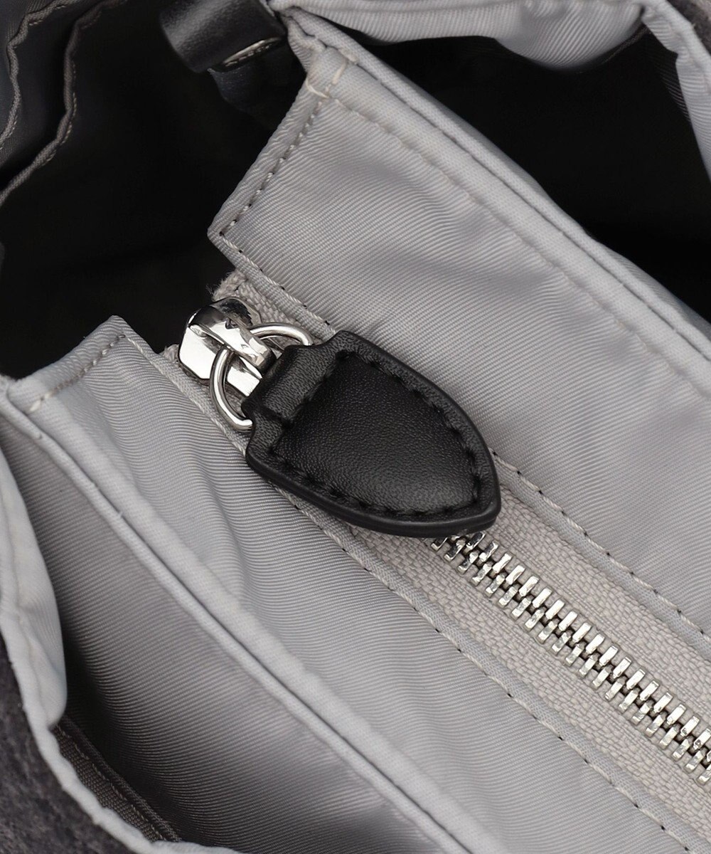 Y'SACCS フェルトトート　Sサイズ 