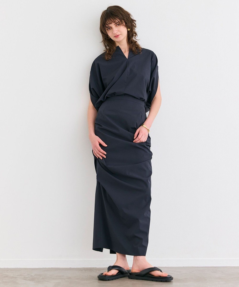 BEIGE， 【接触冷感/UVカット/洗える・BAILA 8.9月合併号掲載】YANN / Vスリットプルオーバーブラウス 