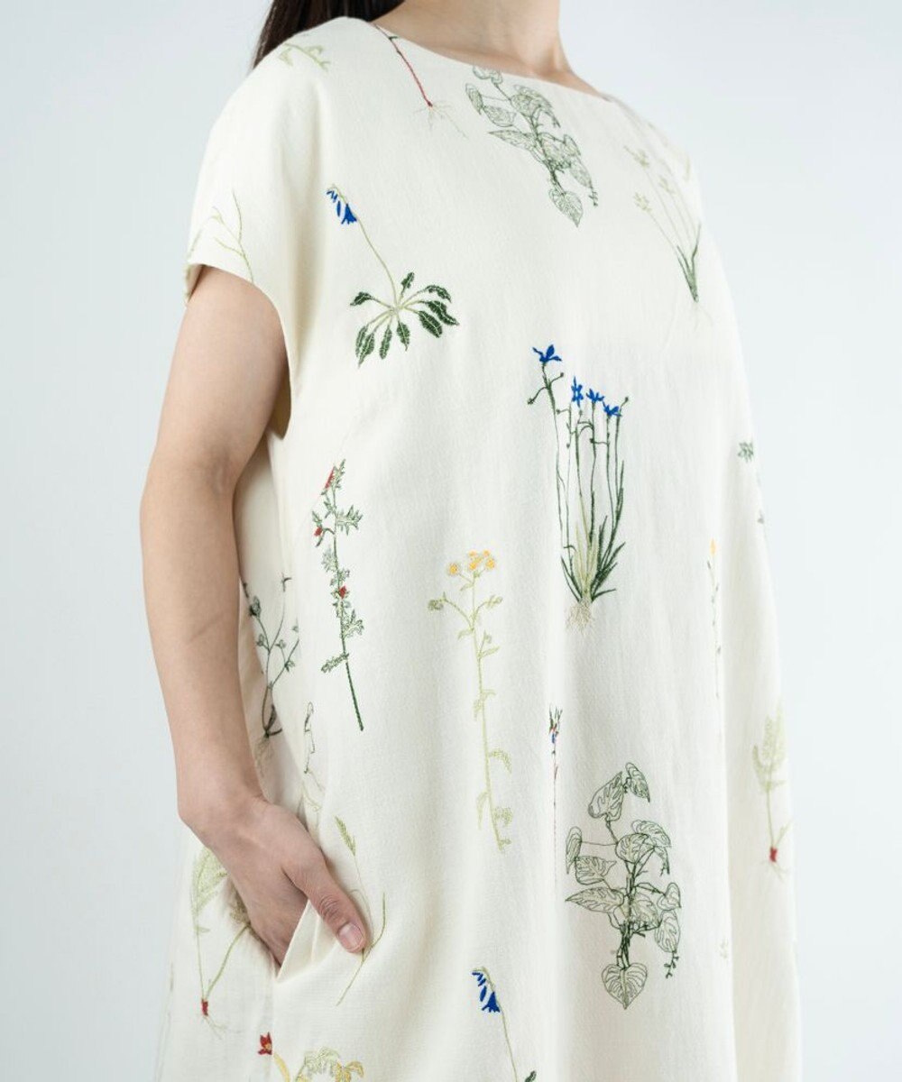 muuc ボタニカル刺繍のワンピースドレス 