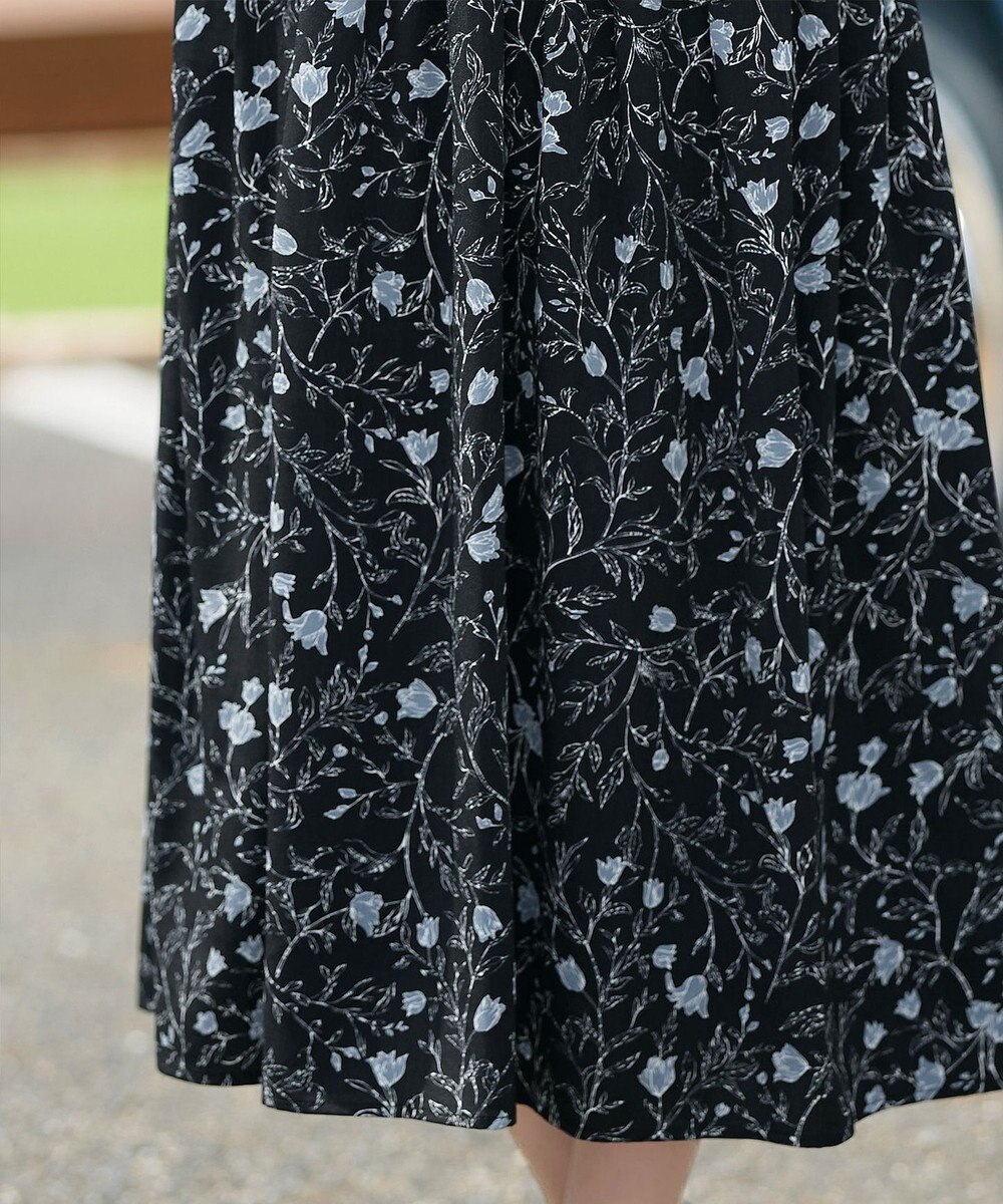 Tiaclasse L 【洗える】リーフフラワー柄ワンピース 