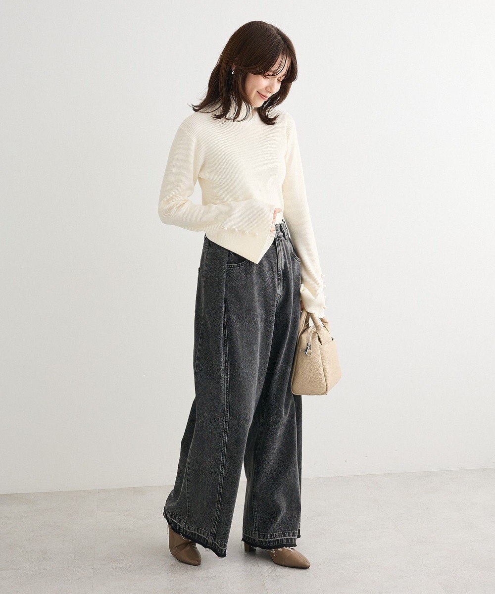 Green Parks ・ｓｗｉｎｇ　ｂｙ　袖パールボタンフレアリブニット 