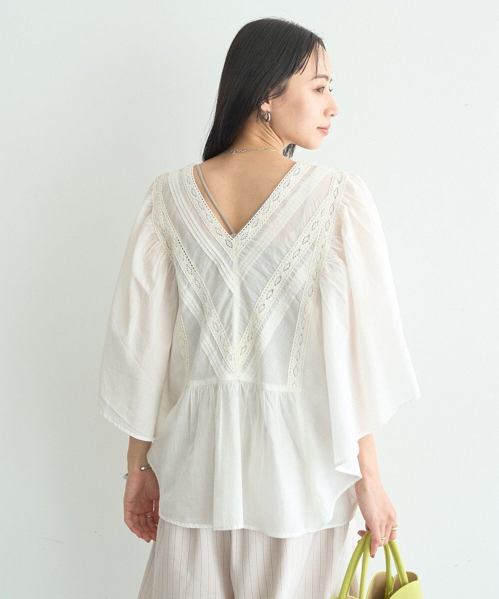 earth music&ecology 【WEB・一部店舗限定】【綿100％】レース＆ピンタックポンチョ 