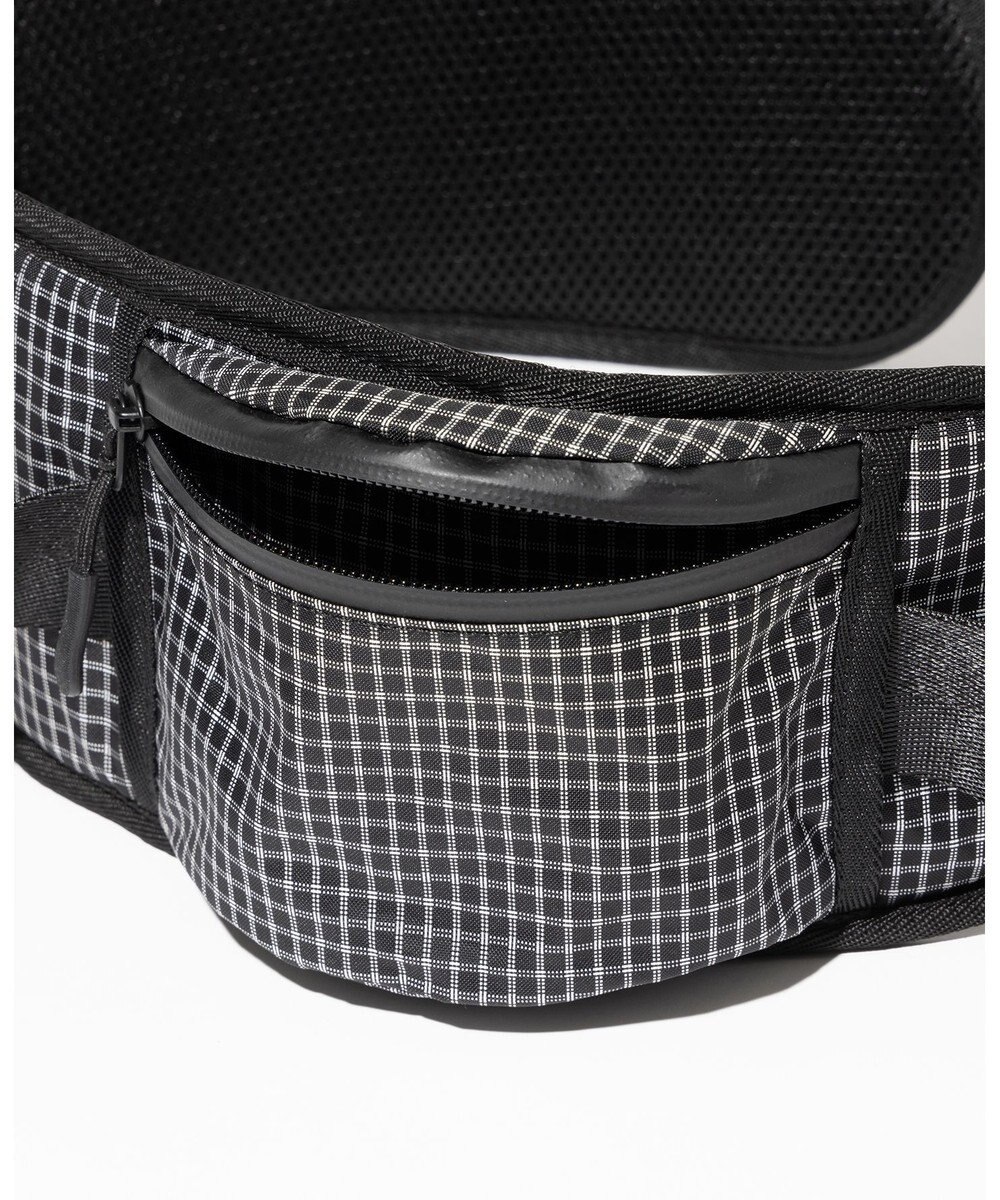 JOSEPH ABBOUD MOUNTAIN 【軽量/ECO撥水/サスティナブル素材/サコッシュが取り外せる】リサイクルリップストップ バックパック 33L 