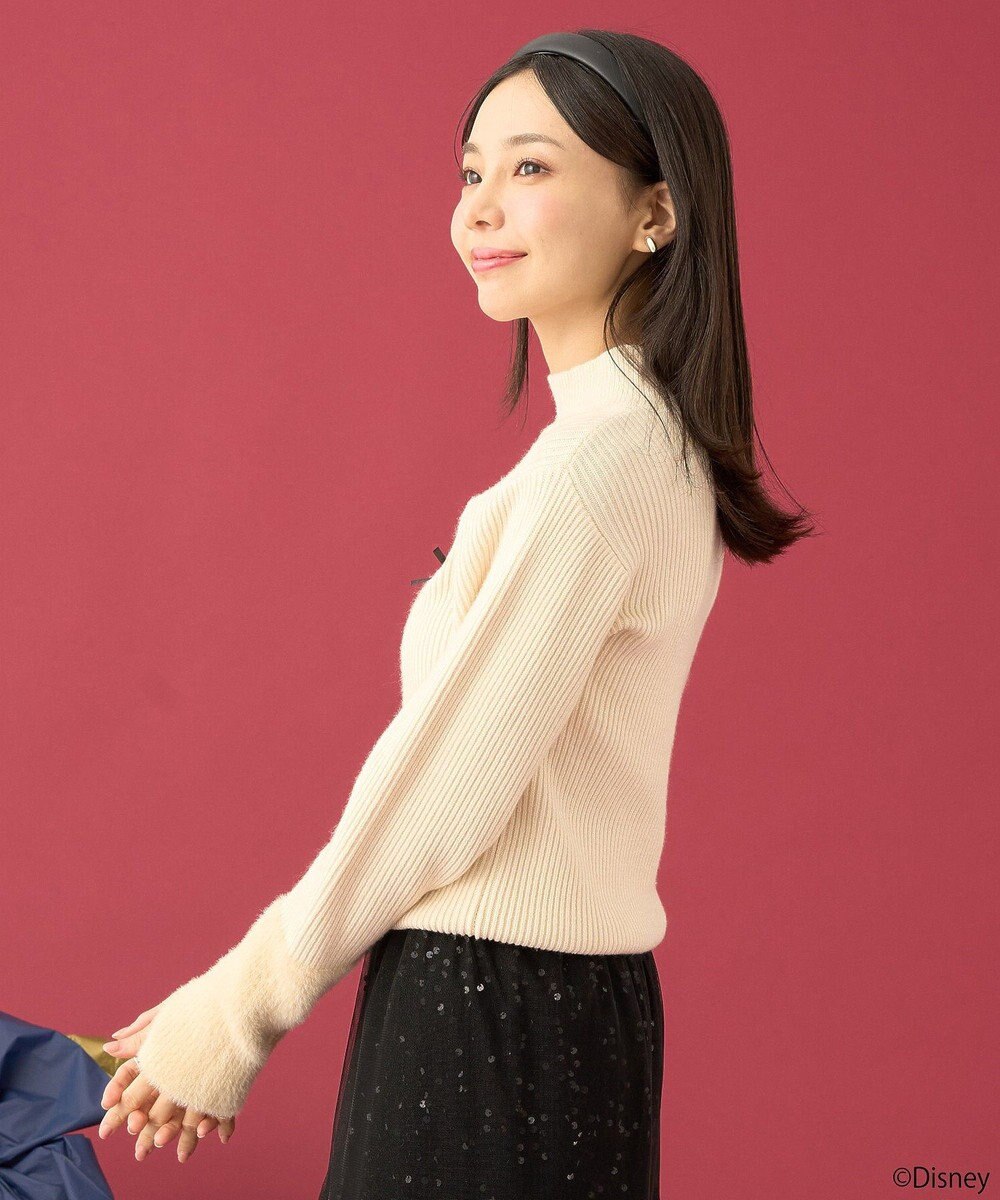 earth music&ecology Ｄｉｓｎｅｙ／フィガロ刺繍袖フェザーニット 