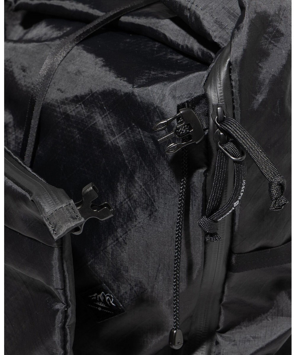 JOSEPH ABBOUD MOUNTAIN 【軽量/ECO撥水/サスティナブル素材/サコッシュが取り外せる】リサイクルリップストップ バックパック 33L 