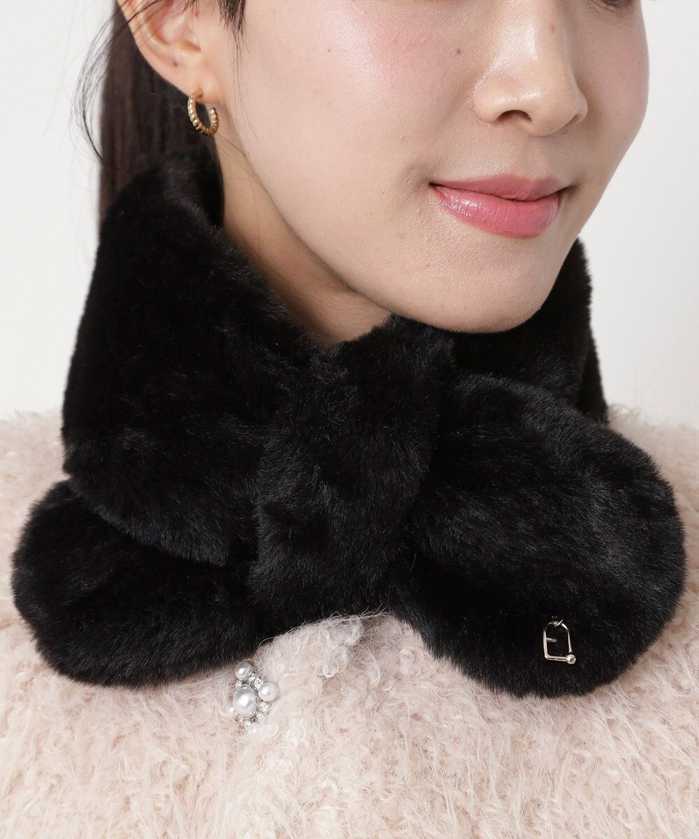 MOONBAT FURLA（フルラ）プチリボンマフラー  アーチロゴ フェイクファー 