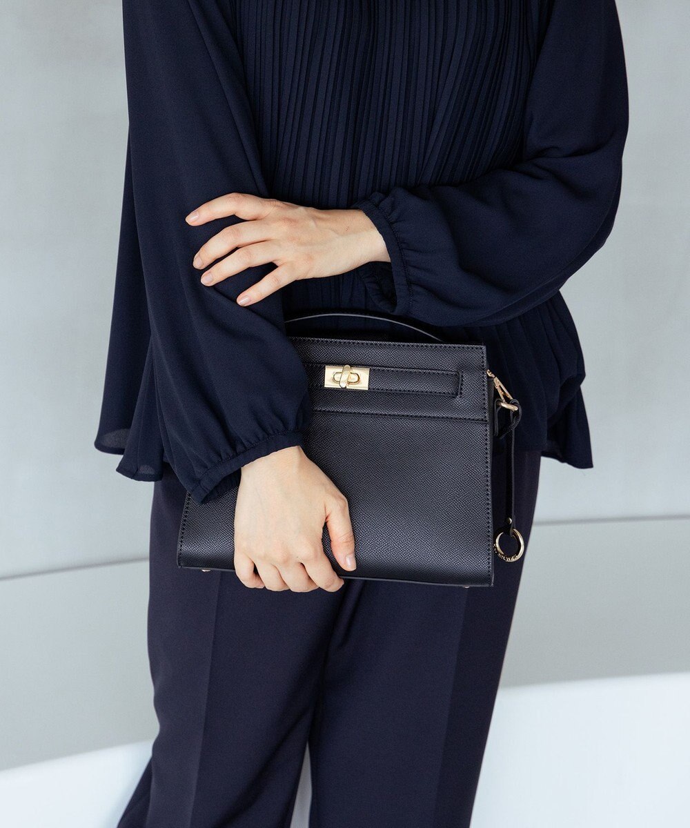 組曲 ベルトデザインスクエアショルダーバッグ 