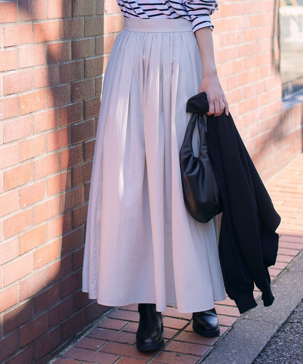 【未使用】23区イタリア系使用の綺麗な色のタイトスカート（38）