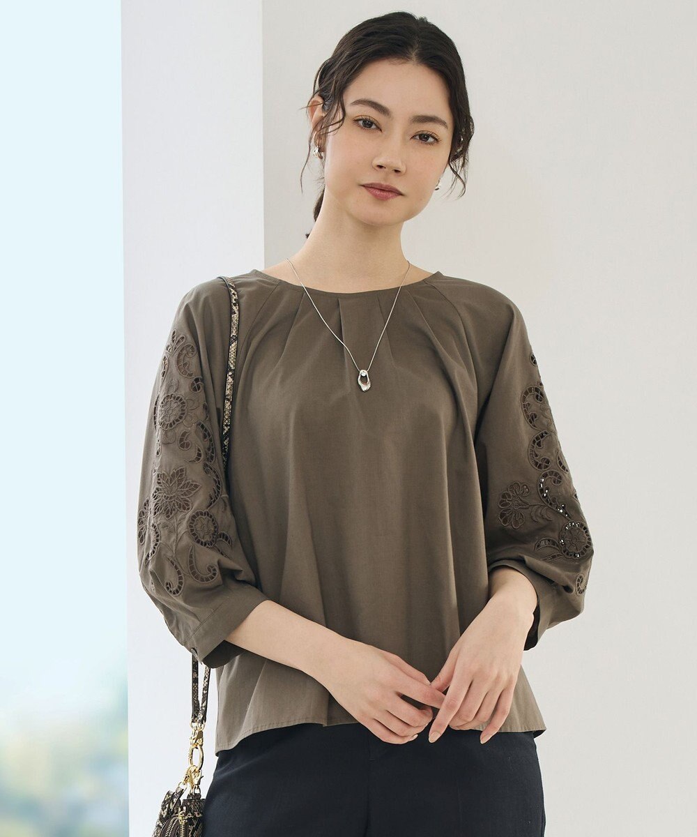 自由区 【SHIHOさん着用】エンブロイダリーブロードパフスリーブ ブラウス 