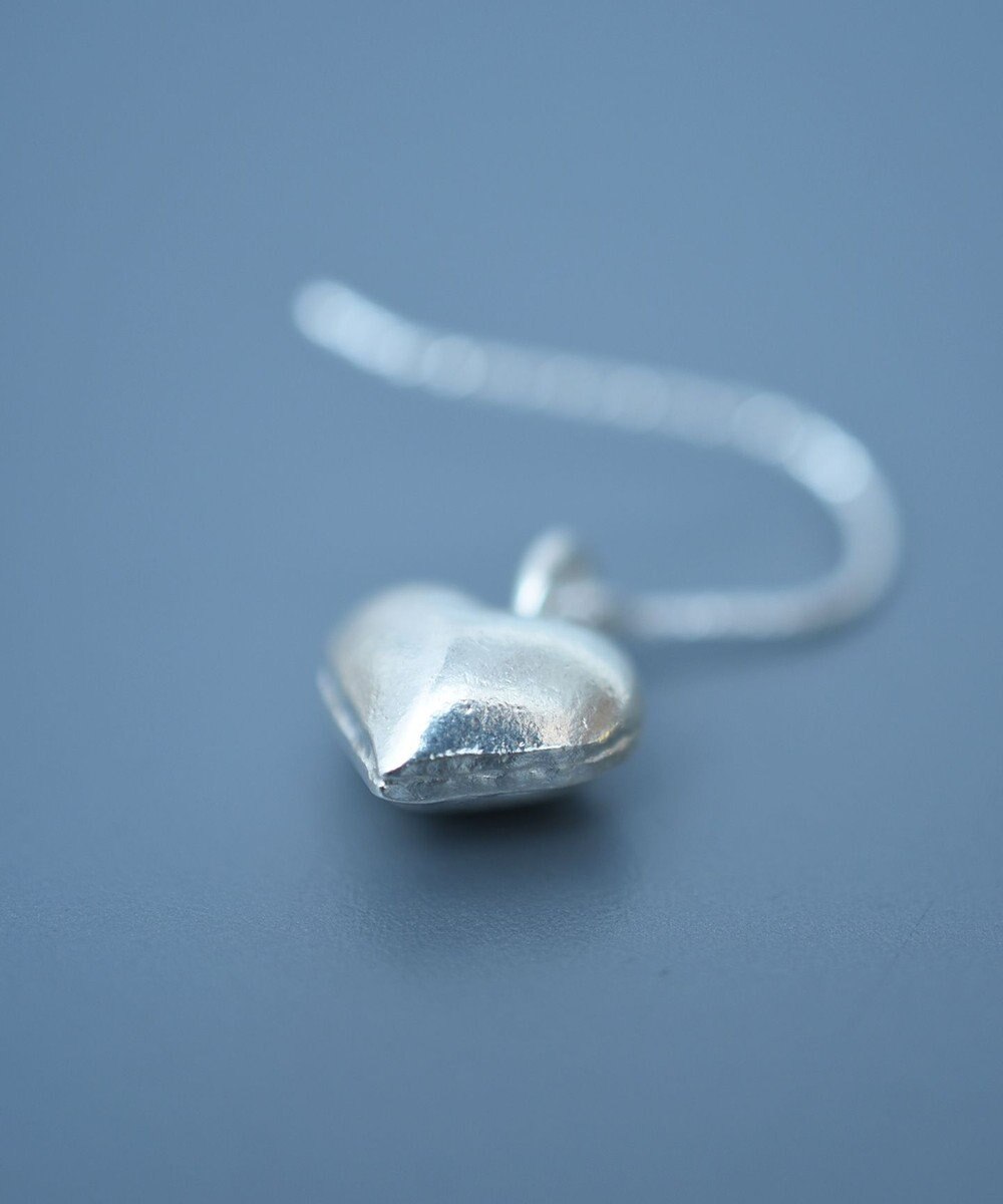 monshiro カレンシルバーハートピアスS 