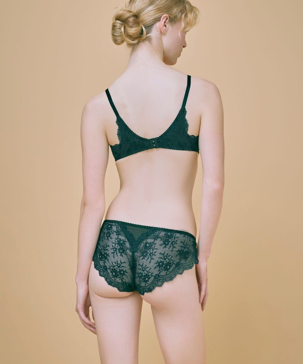 une nana cool バックスタイルまでかわいい Steppe Flower ワイヤーブラ 