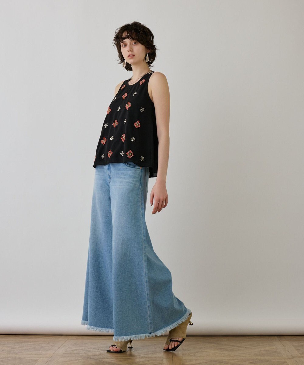 GRACE CONTINENTAL ビジューノースリーブトップ 