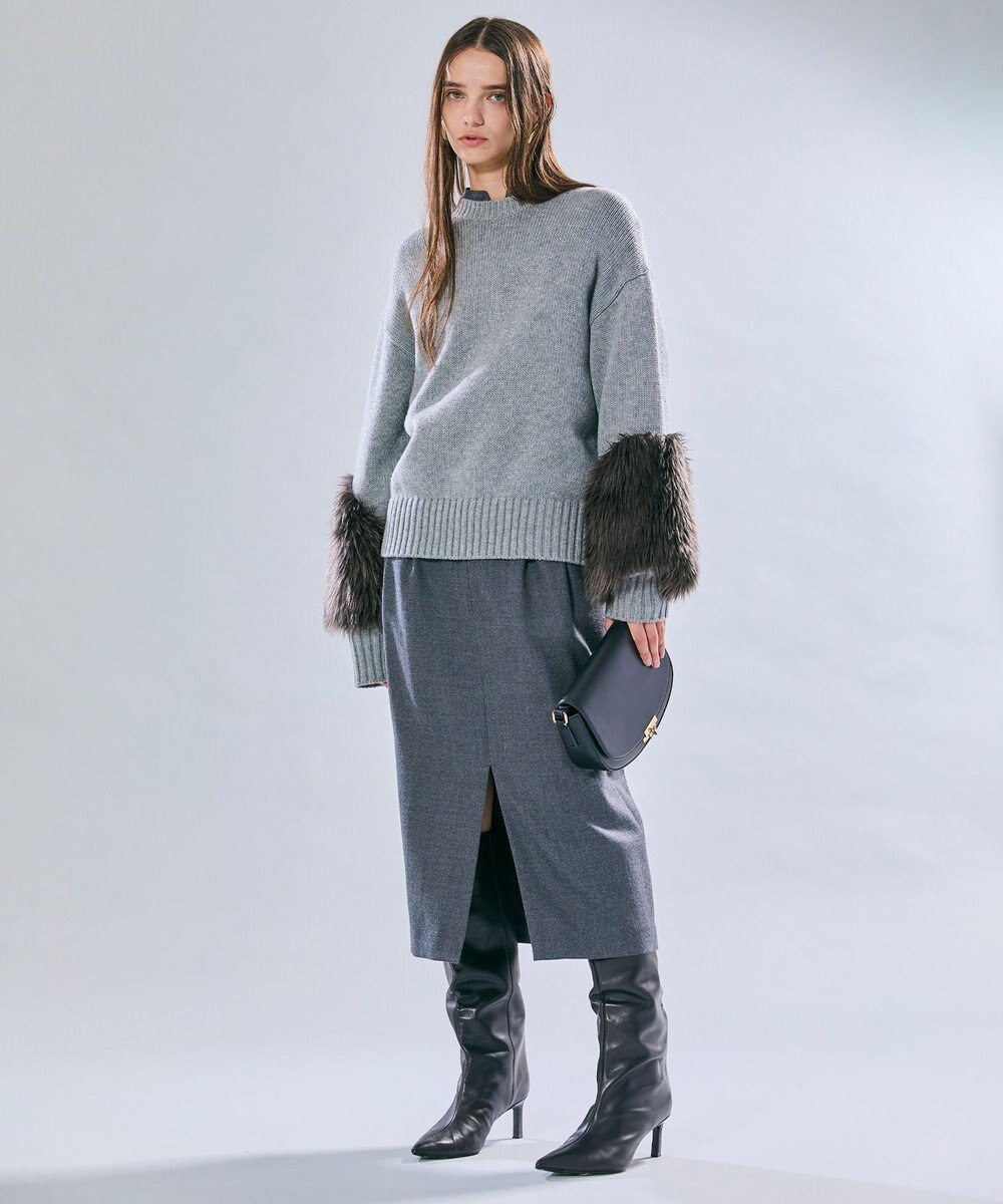 BEIGE， 【洗える・VERY NaVY12月号掲載】CHESTER / フェイクファークルーネックニット 