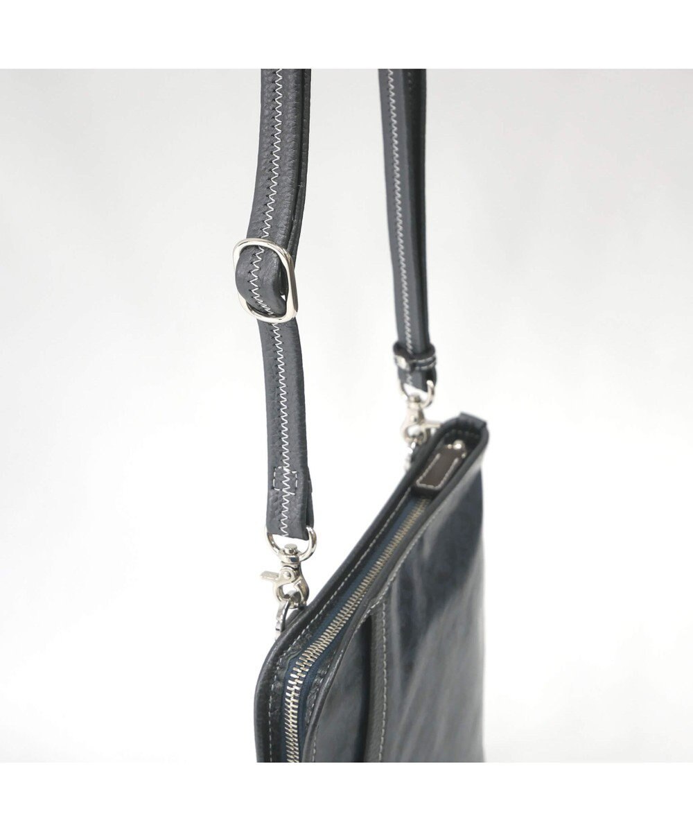 PELLE BORSA 縦型ポシェット Alive アライブ 4437 