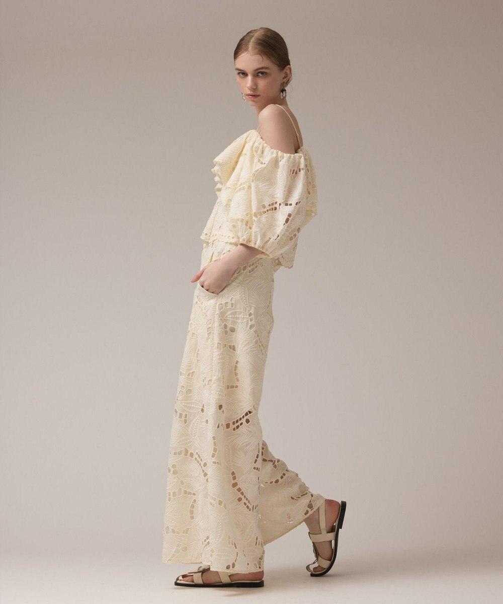 GRACE CONTINENTAL カットワークオフショルトップ 