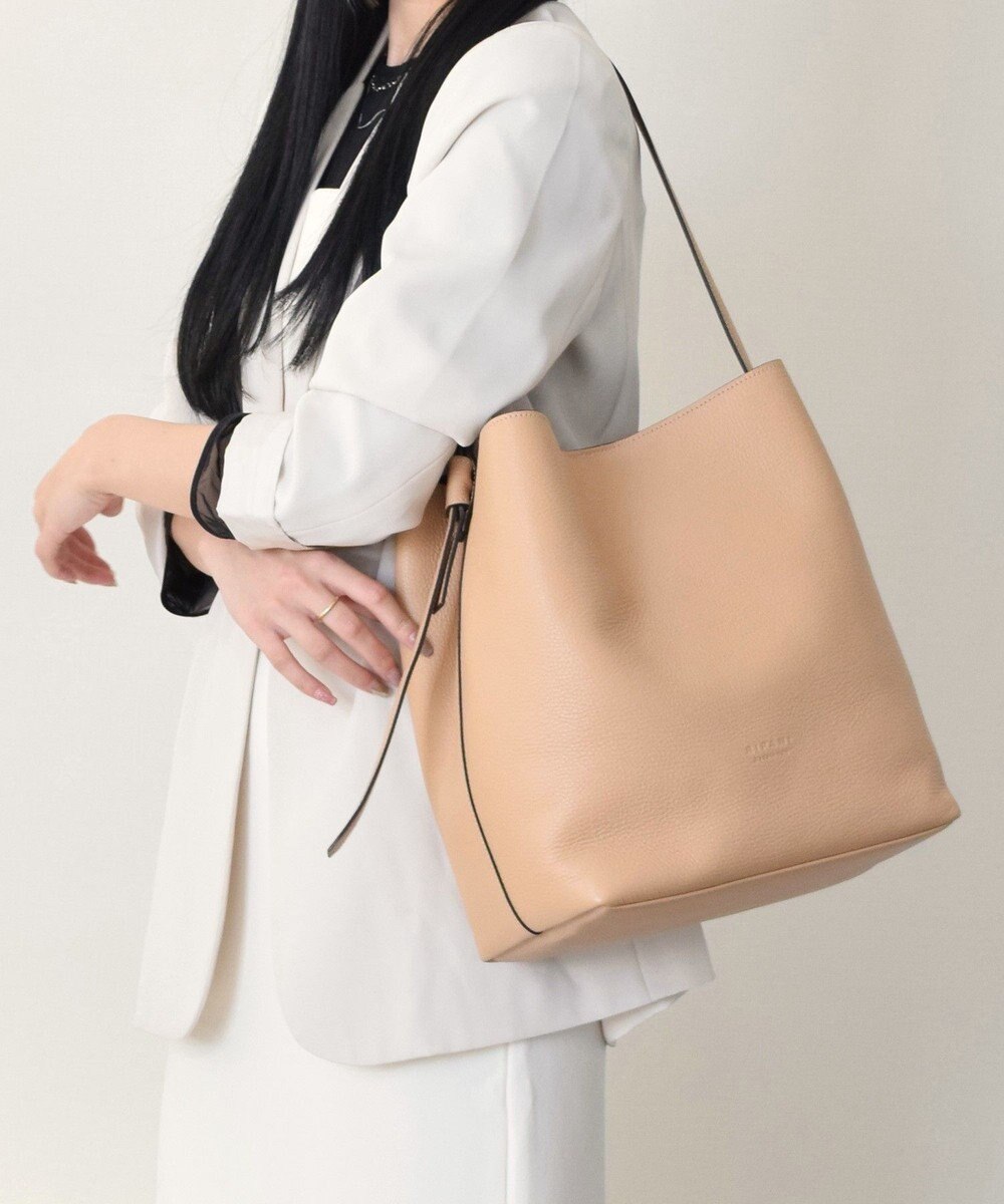 INTER-CHAUSSURES 【RIPANI】レザーショルダーバッグ 