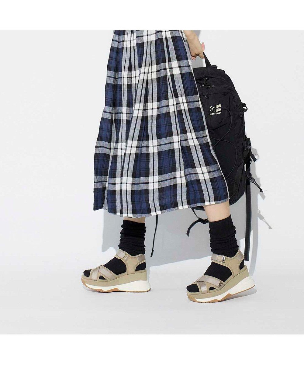 ing <ing>厚底スポーツサンダル 