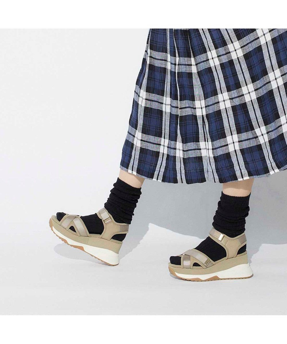 ing <ing>厚底スポーツサンダル 