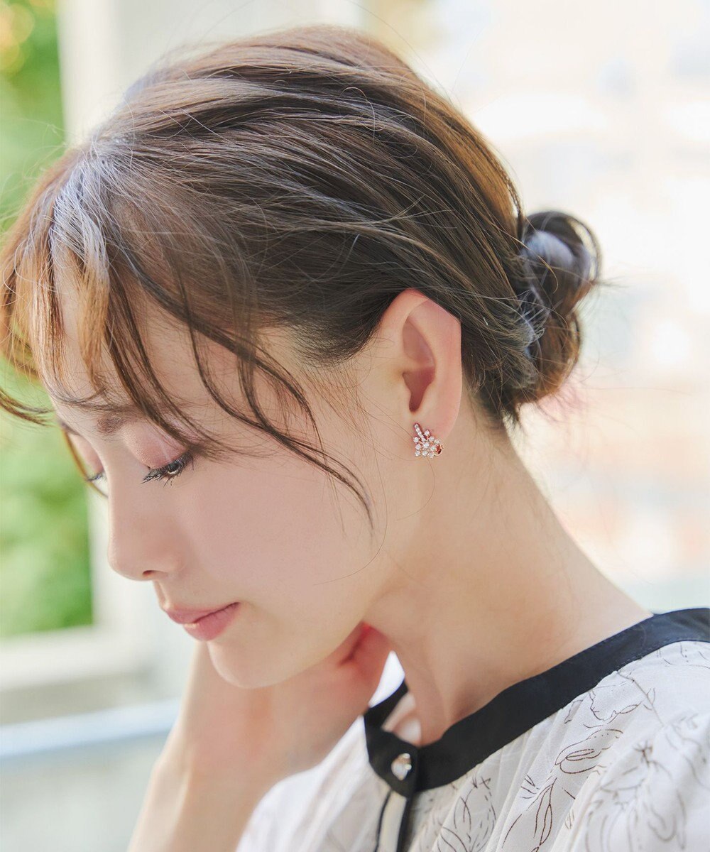 Tiaclasse 【安田美沙子さん着用・金属アレルギー対応】スノーフレークピアス／イヤリング 