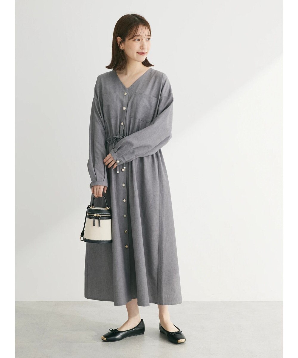 Green Parks ・ＥＬＥＮＣＡＲＥ　ＤＵＥ　Ｖネックイロイロ釦ワンピース 