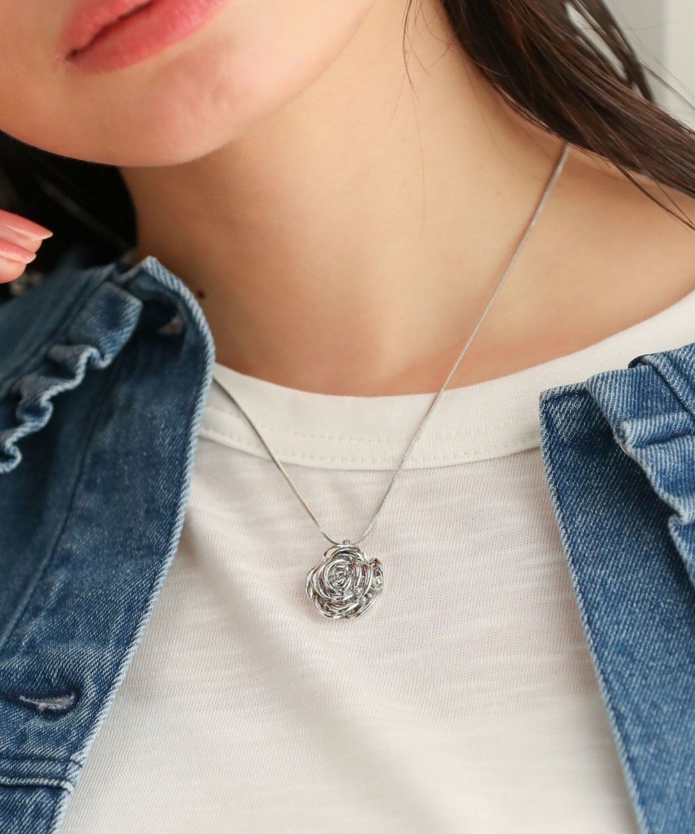 Green Parks ・ＨＡＬＦ　ＴＩＭＥ　ローズネックレス 