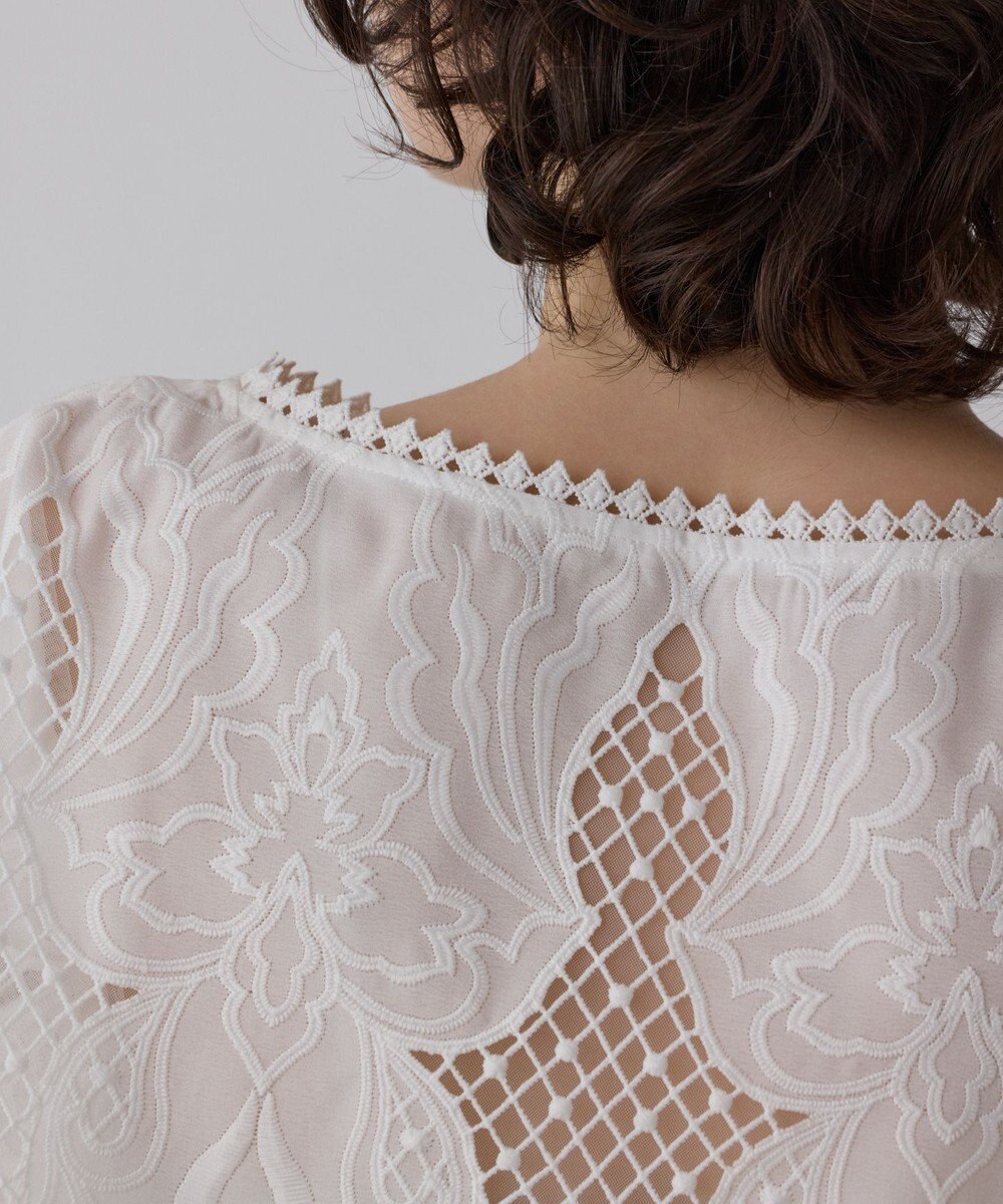 GRACE CONTINENTAL 刺繍ポンチョトップ 