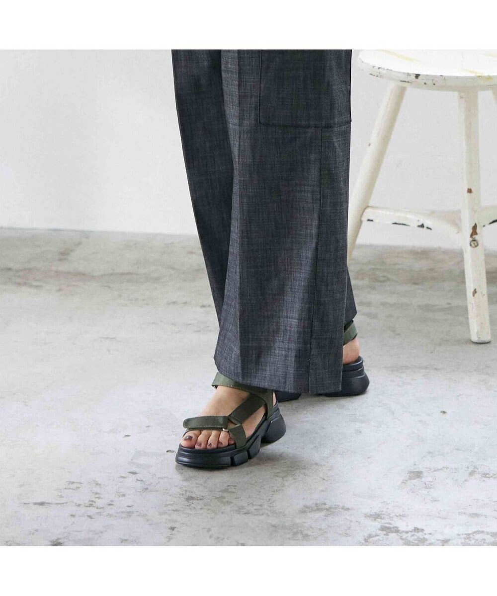 ing <ing>ボリュームソールスポーツサンダル 