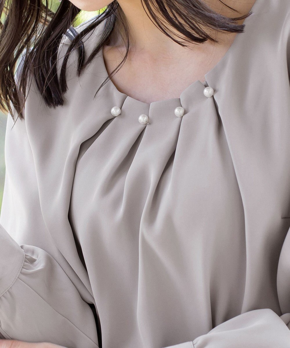 Tiaclasse L 【洗える】大人上品なタックパールブラウス 