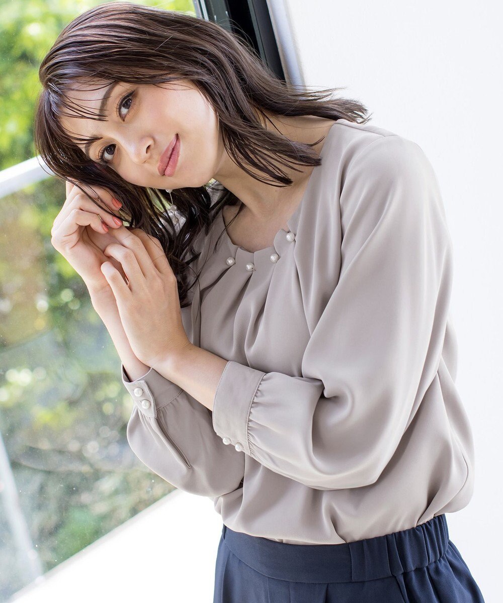 Tiaclasse L 【洗える】大人上品なタックパールブラウス 
