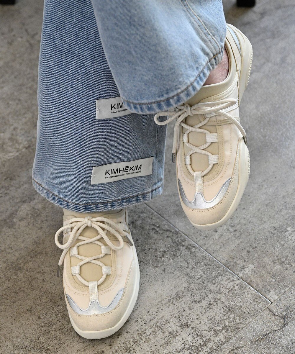 APOM 晴雨兼用　ウォーターレジストレースアップスニーカー 