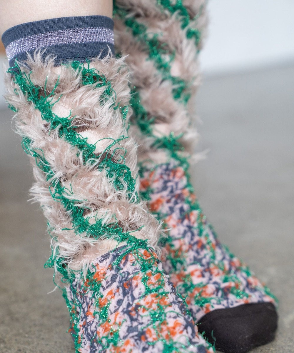 COQ LESSER TALE ラメリバーシブルファーソックス 