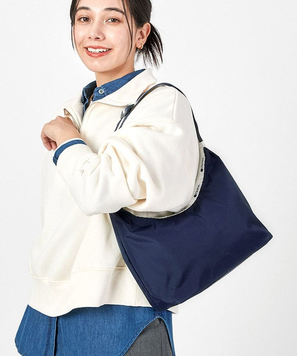 LeSportsac CRESCENT SHOULDER BAG/スペクテイターディープブルー スペクテイターディープブルー