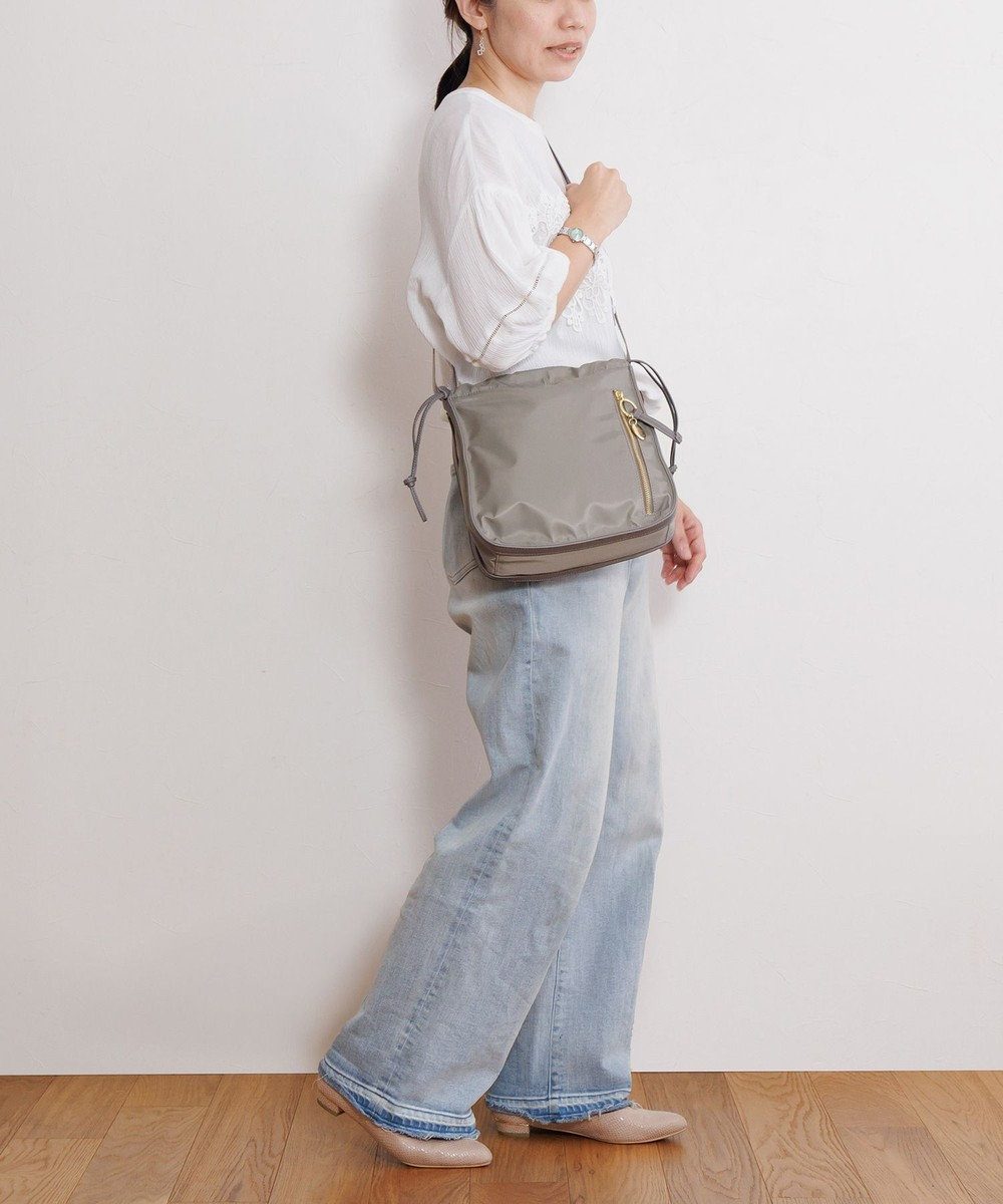 ACE BAGS & LUGGAGE HAyU × ace.  ユッカ ショルダーバッグ 17833 