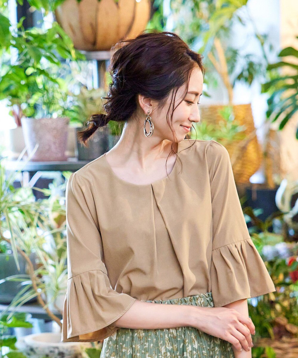 洗える 大人可愛いタックフレア袖ブラウス Tiaclasse ファッション通販 公式通販 オンワード クローゼット