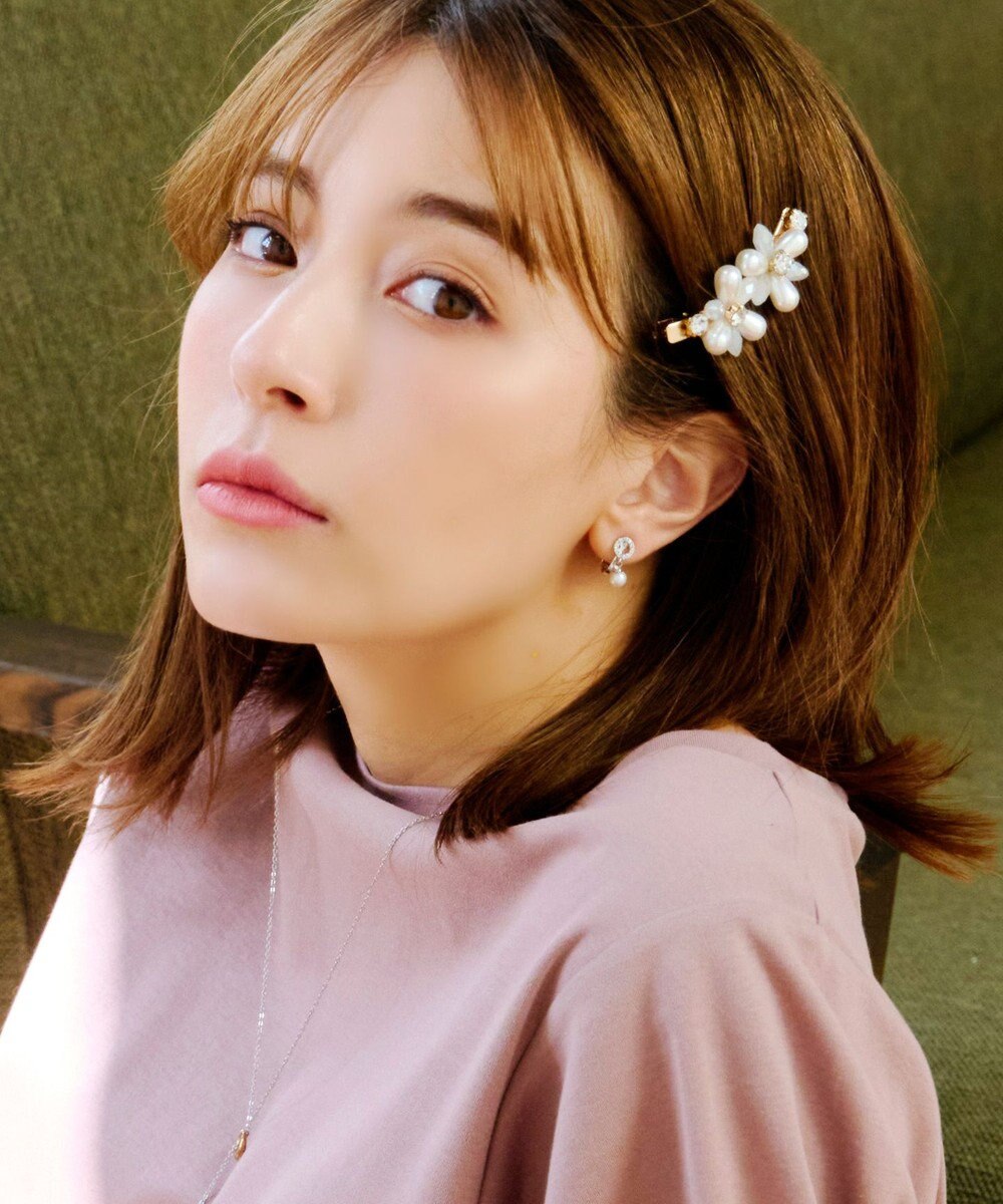Tiaclasse パールフラワーヘアクリップ 