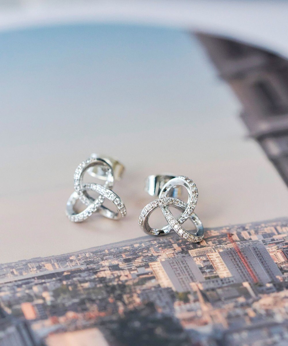 Tiaclasse 【選べる2TYPEデザイン】【金属アレルギー対応】 トゥワインピアス＆イヤリング 