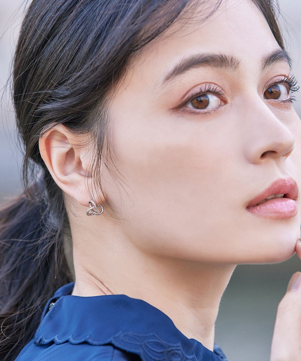 Tiaclasse 【選べる2TYPEデザイン】【金属アレルギー対応】 トゥワインピアス＆イヤリング 