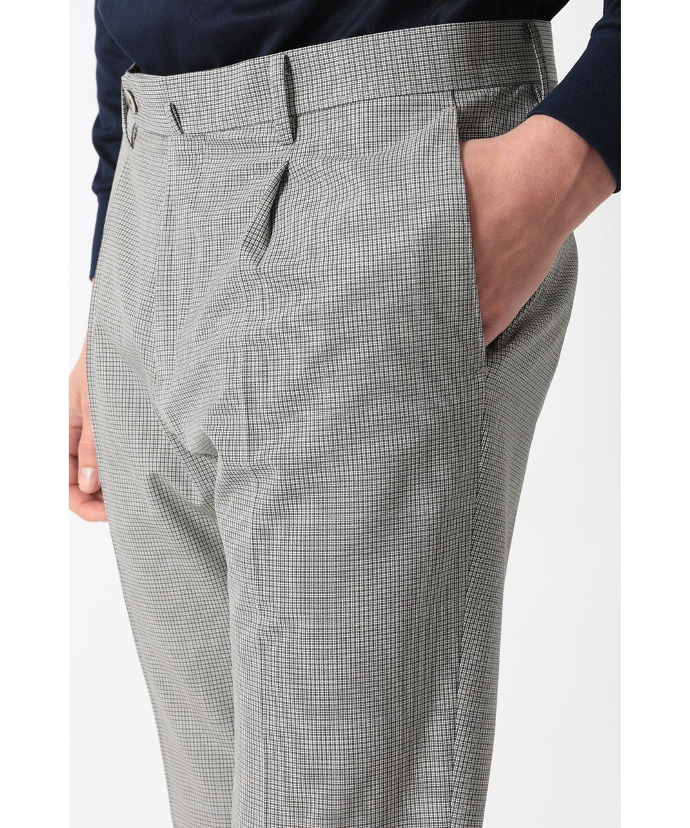 DAKS ストレッチテーパードパンツ 
