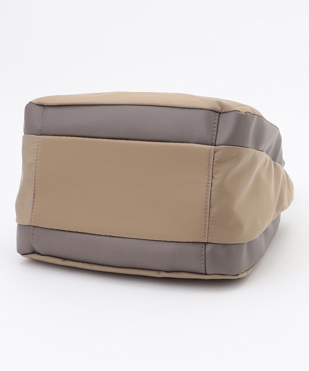 Y'SACCS スクエアすっきりトート Sサイズ 