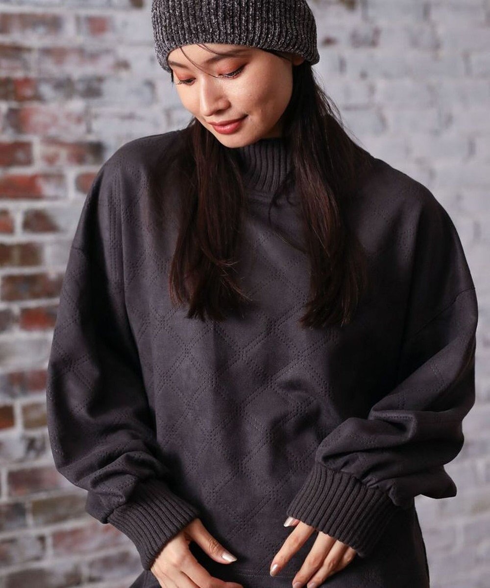 Green Parks ・ＥＬＥＮＣＡＲＥ　ＤＵＥ　エンボスプルオーバー 