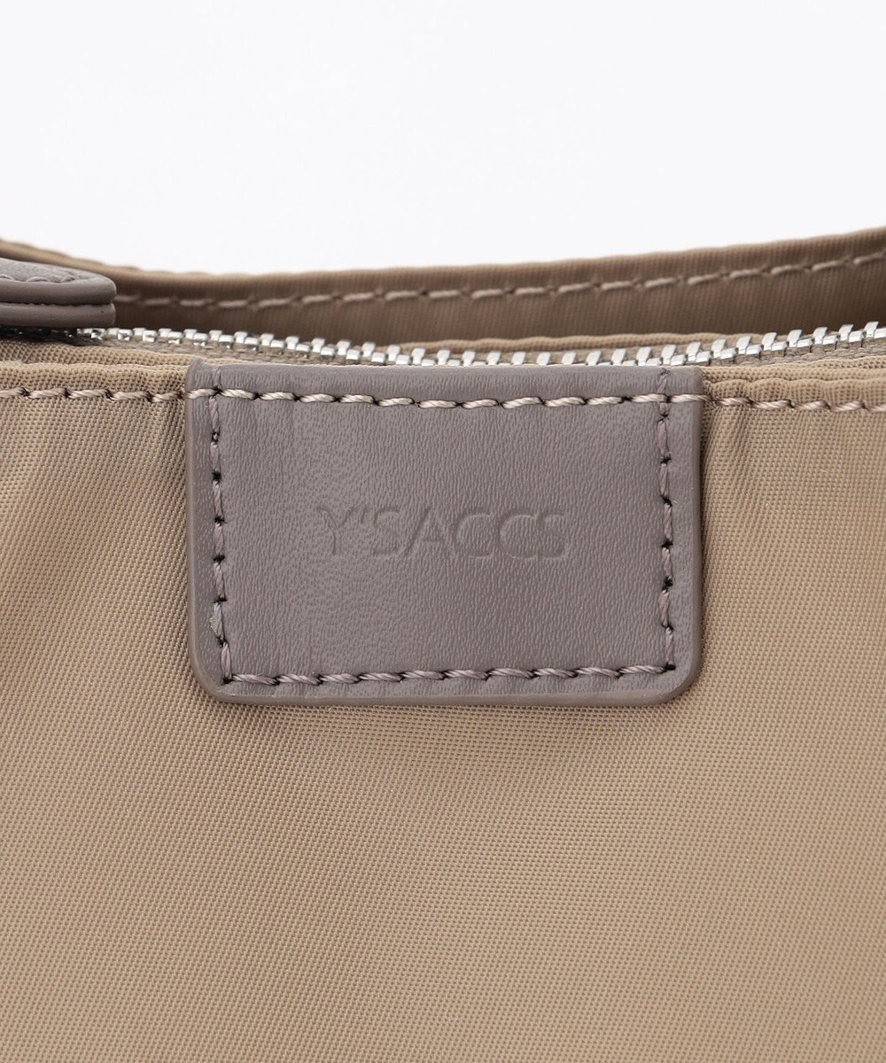 Y'SACCS スクエアすっきりトート Sサイズ 