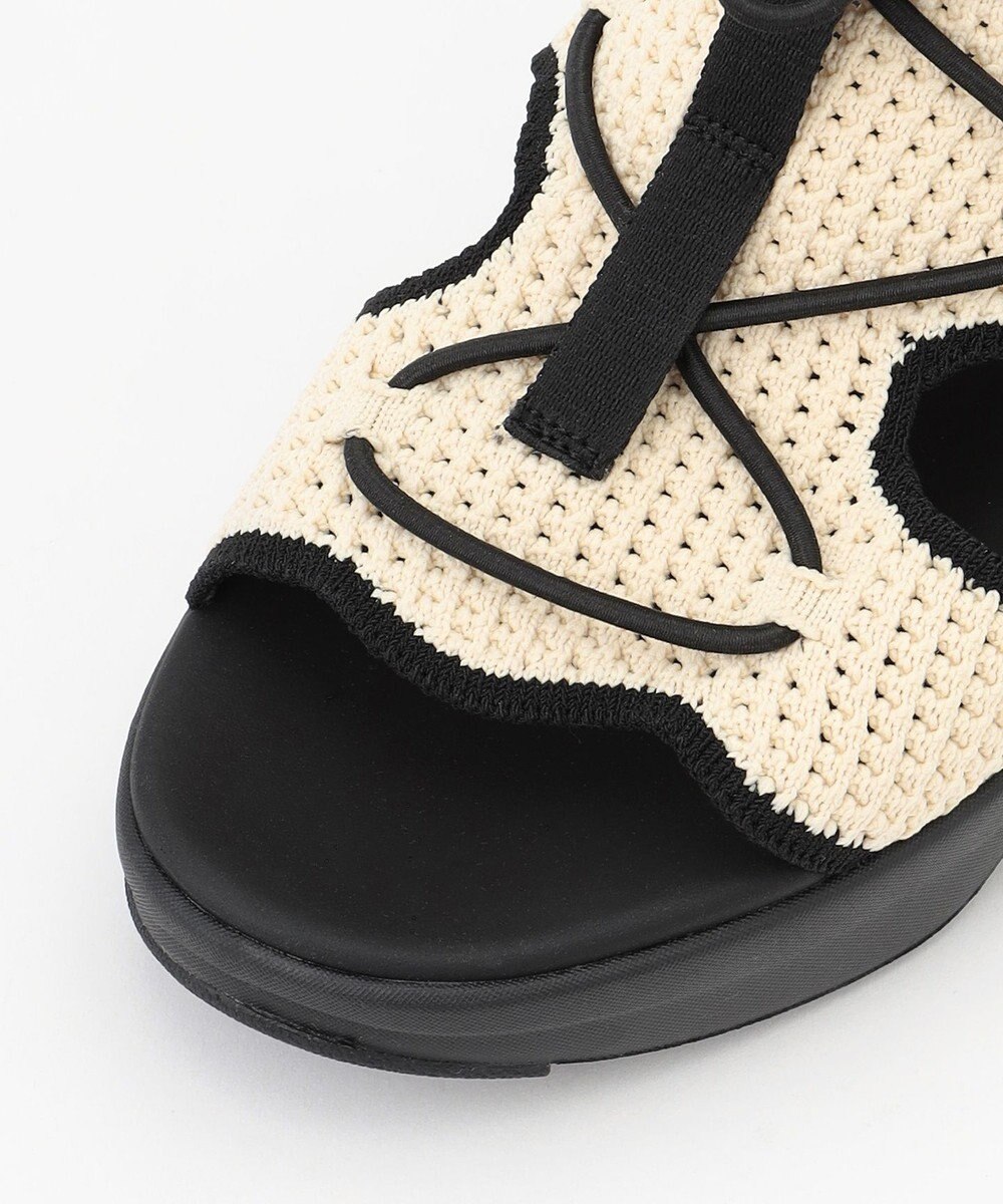 steppi 【一部店舗限定 / 洗える】厚底 スポーツサンダル 