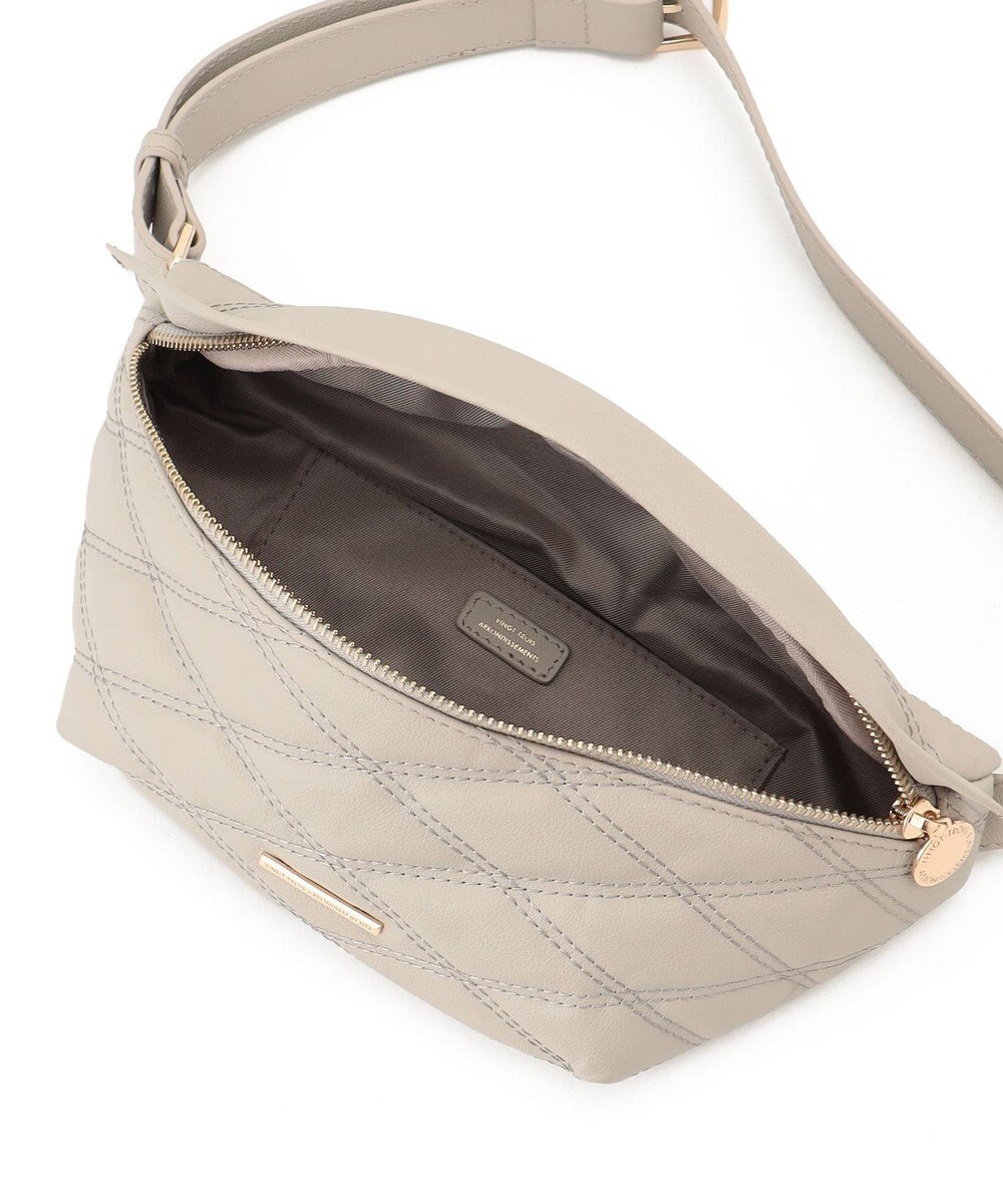 23区 キルティング ボディバッグ 