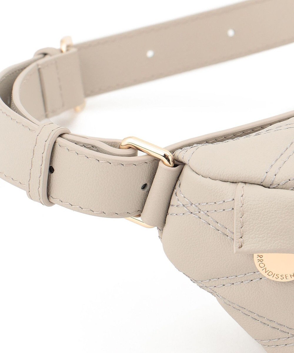 23区 キルティング ボディバッグ 