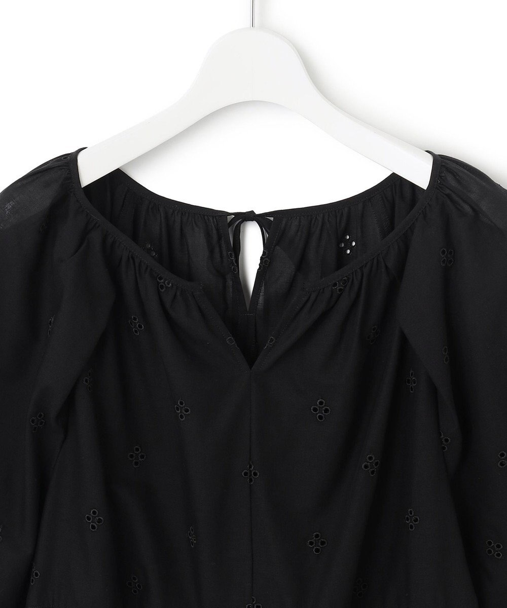 23区 【SLOW/洗える】エンブロイダリーレース ブラウス 