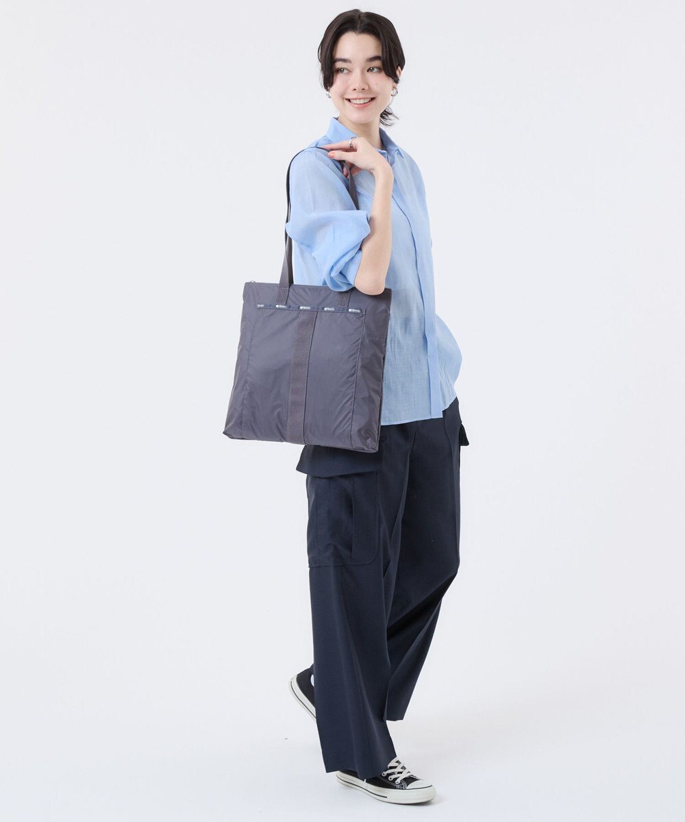 LeSportsac 10TH ESSENTIAL MAGAZINE TOTE/シャドウグレーC 