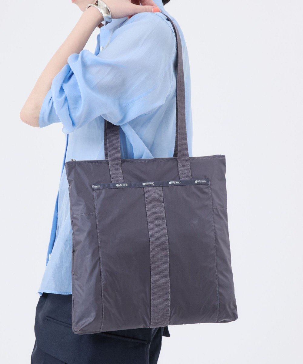 LeSportsac 10TH ESSENTIAL MAGAZINE TOTE/シャドウグレーC 