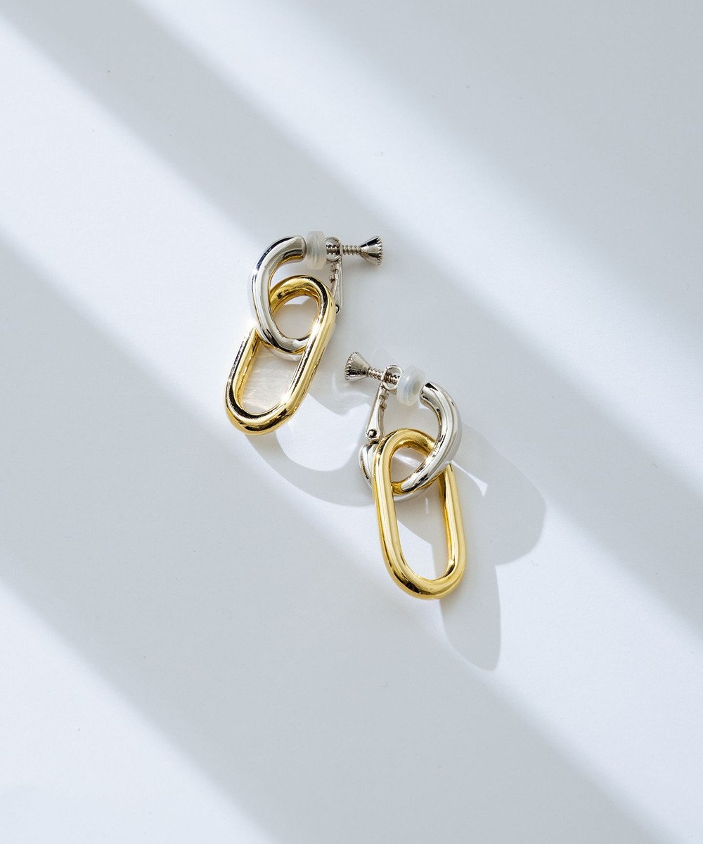 23区 【VERY・Oggi掲載】コンビカラー オーバル イヤリング 